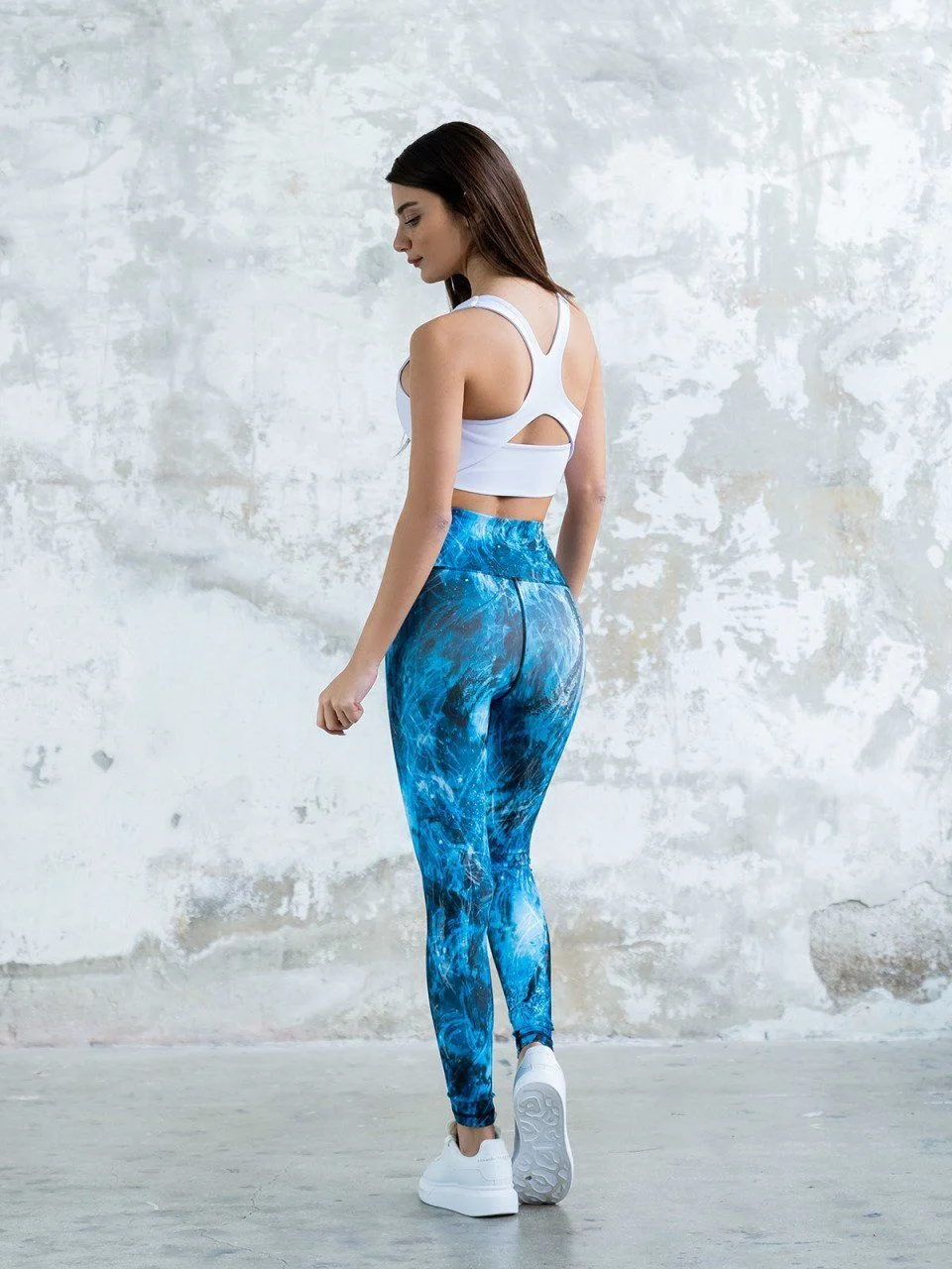 Top – WhiteSculpt
