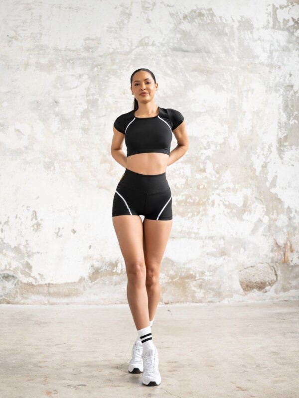 Top + Mini Šorc – Shape Line