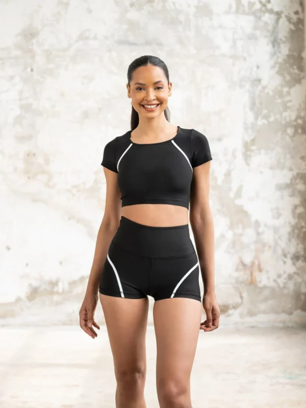 Top + Mini Šorc – Shape Line