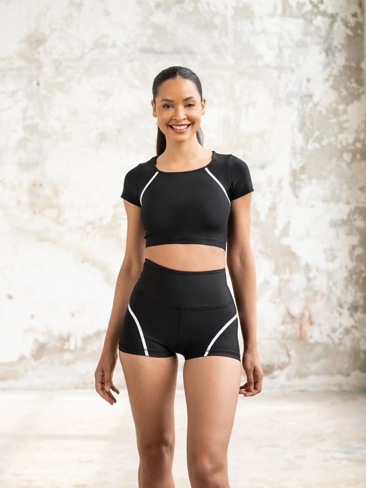 Top + Mini Šorc – Shape Line